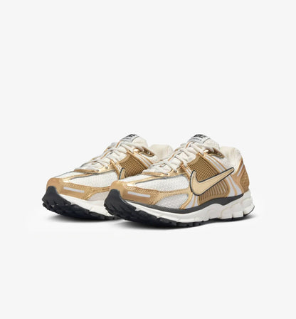 Zoom Vomero 5 Metallic Gold